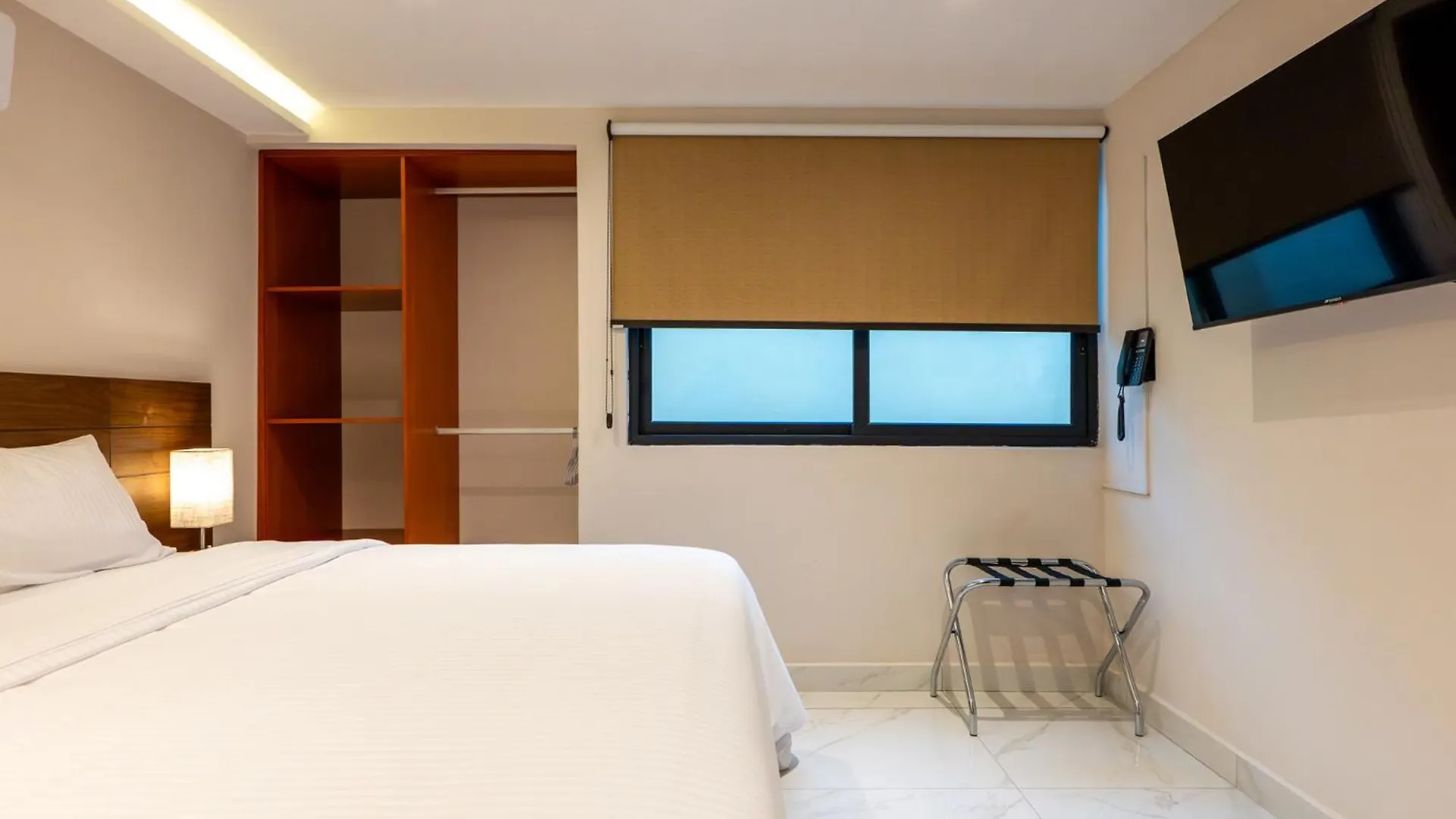 Hotel 28 Cancun